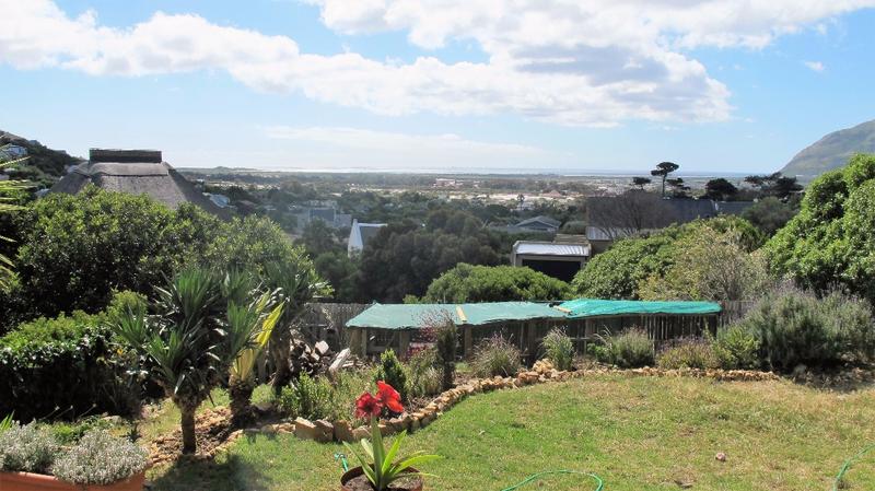 To Let 1 Bedroom Property for Rent in Capri Western Cape